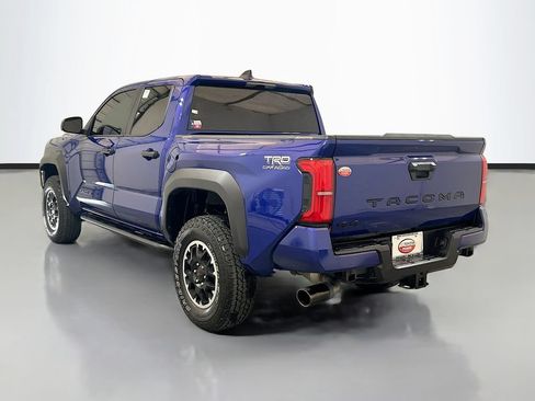 Used 2025 Toyota Tacoma TRD Off-Road AWD/4WD image 6