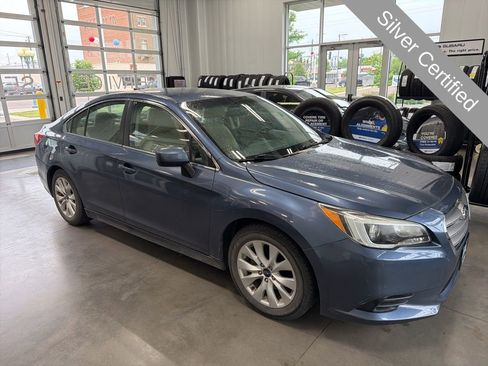 Used 2017 Subaru Legacy 2.5i Premium AWD/4WD image 1