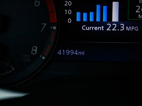 Used 2023 Nissan Frontier PRO-4X w/ Technology Package image 22