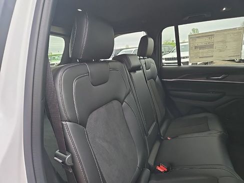 New 2026 Jeep Grand Cherokee Altitude image 80