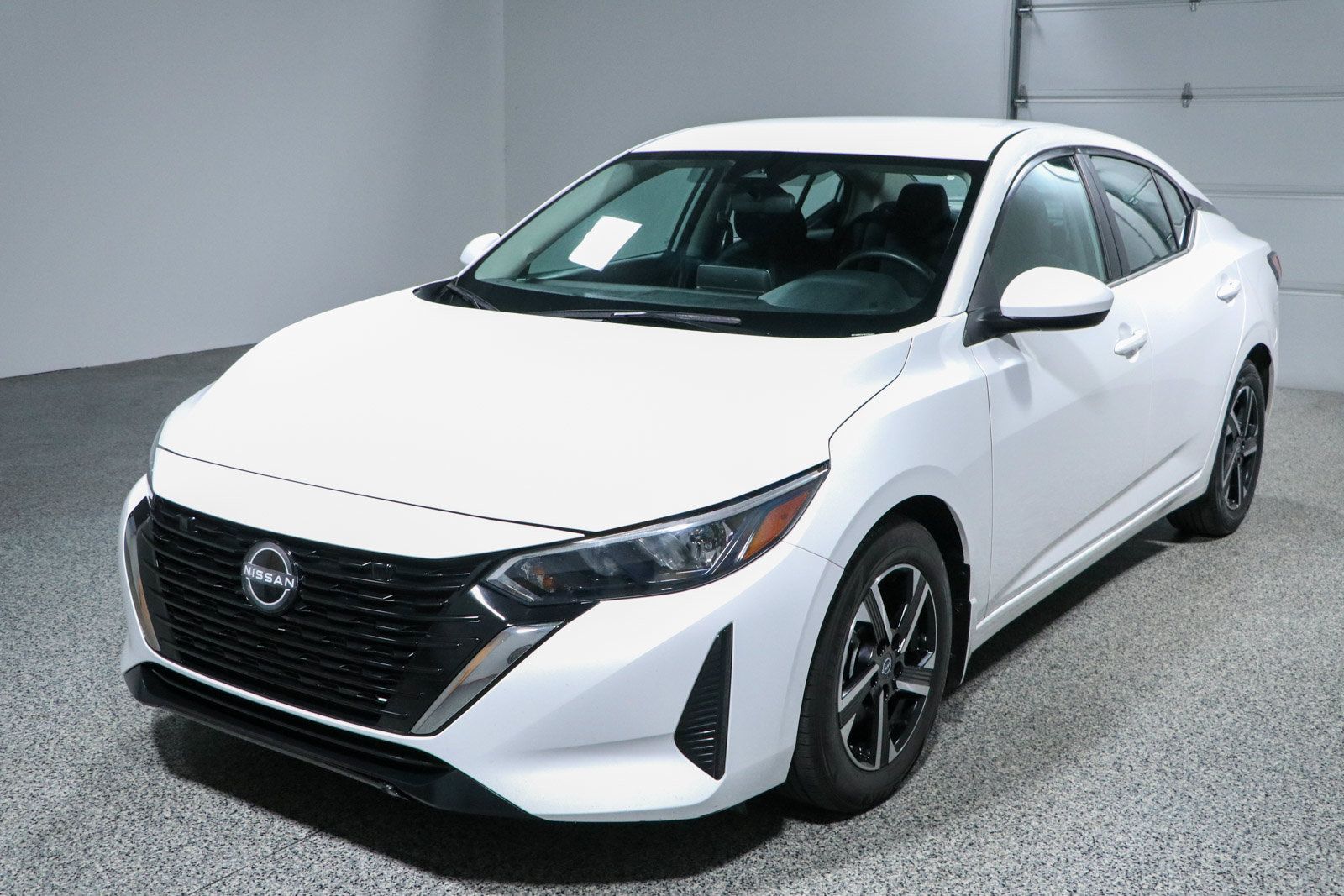 Used 2024 Nissan Sentra SV FWD image 29