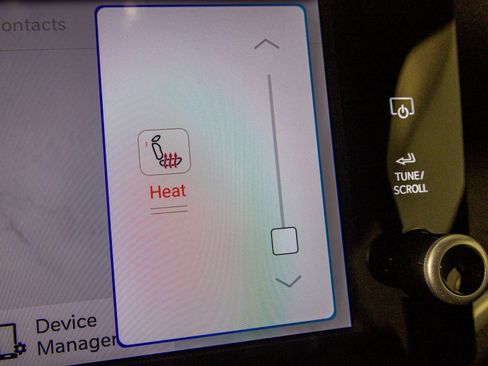 New 2026 Jeep Grand Cherokee Altitude image 12