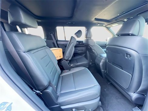 New 2025 Hyundai Santa Fe Calligraphy image 30