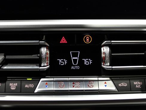 Used 2021 BMW M4 Competition w/ M Carbon Exterior Package image 46