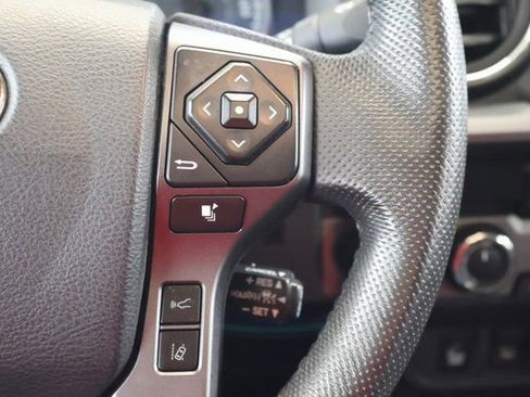 Used 2020 Toyota Tacoma TRD Sport image 22
