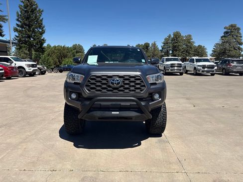Used 2020 Toyota Tacoma TRD Off-Road w/ Technology Package AWD/4WD image 2