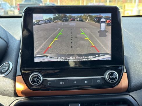 Used 2021 Ford EcoSport SE w/ SE Convenience Package image 11