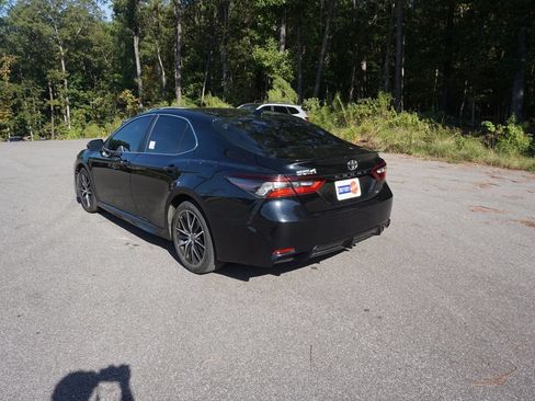 Used 2023 Toyota Camry SE FWD image 21