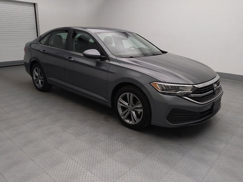 Used 2024 Volkswagen Jetta SE FWD image 11