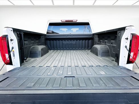 Used 2025 GMC Sierra 1500 AT4 AWD/4WD image 17
