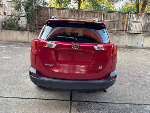 Used 2014 Toyota RAV4 LE AWD/4WD image 6