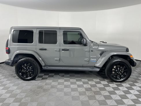 Used 2021 Jeep Wrangler Unlimited Sahara w/ Safety Group AWD/4WD image 14