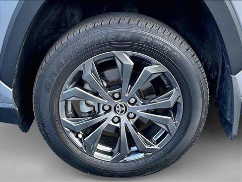Used 2023 Toyota RAV4 Limited AWD/4WD image 10