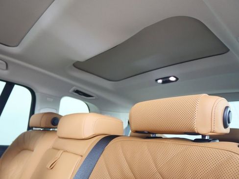 Used 2026 BMW X7 xDrive40i w/ Premium Package image 16