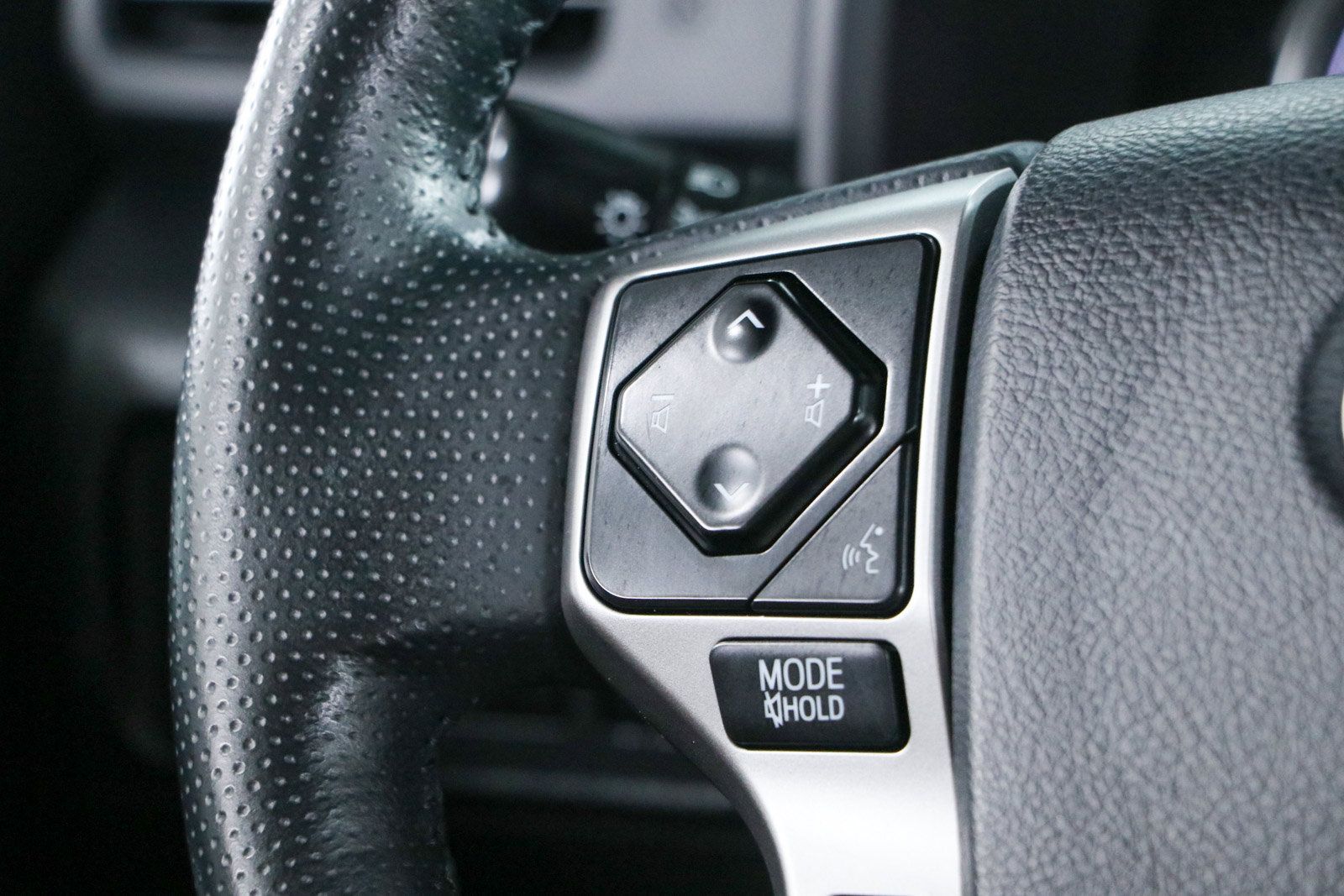 Used 2024 Toyota 4Runner Limited AWD/4WD image 14
