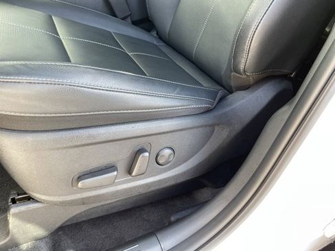 Certified 2024 Kia Telluride EX w/ EX Captain's Chair Package image 9