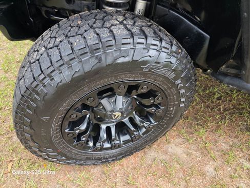 Used 2011 Jeep Wrangler Rubicon w/ PWR Convenience Group AWD/4WD image 9
