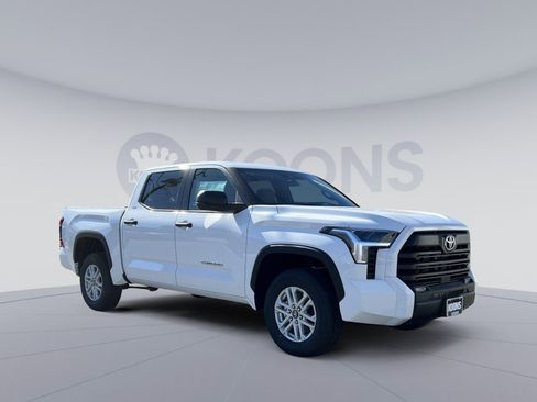 New 2025 Toyota Tundra SR5 image 10
