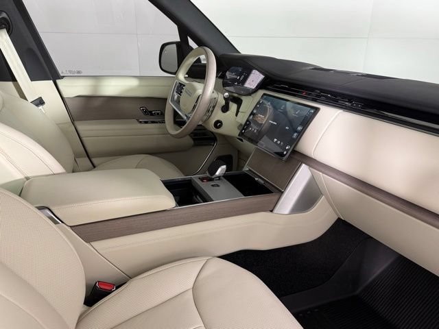New 2026 Land Rover Range Rover Long Wheelbase Autobiography AWD/4WD image 31