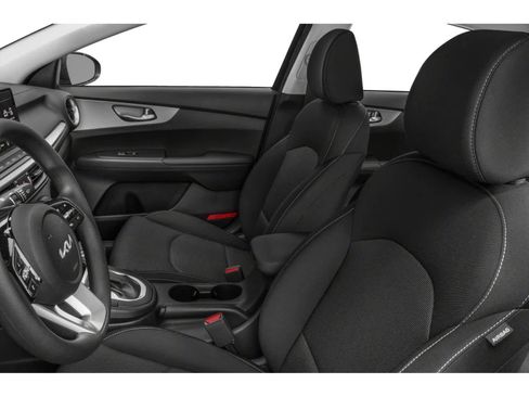 Used 2024 Kia Forte LXS w/ LXS Technology Package FWD image 6