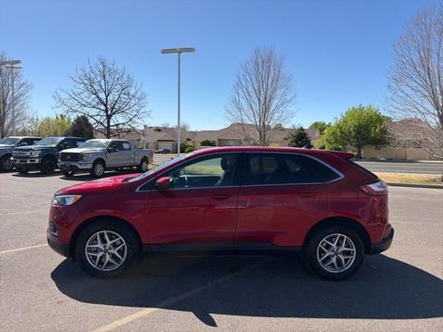 Used 2024 Ford Edge SEL image 2