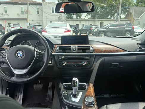 Used 2015 BMW 328i xDrive Sedan AWD/4WD image 11