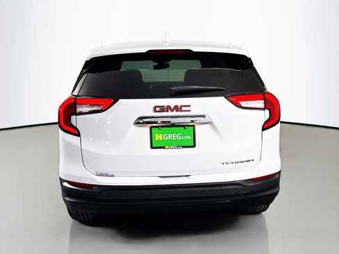 Used 2022 GMC Terrain SLE FWD image 8