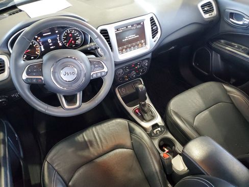 Used 2021 Jeep Compass Latitude w/ Sun and Sound Group FWD image 11