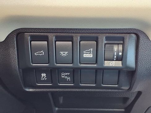 Used 2021 Subaru Ascent Touring w/ Popular Package #2 AWD/4WD image 17