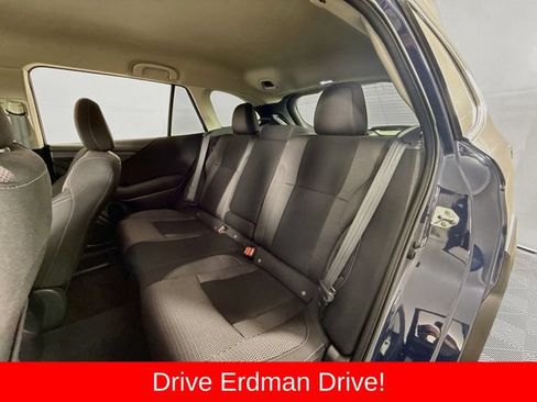 Used 2025 Subaru Outback AWD/4WD image 8
