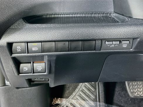 Used 2022 Toyota Sienna XSE AWD/4WD image 10