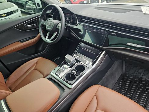 Used 2023 Audi Q8 Premium Plus AWD/4WD image 28