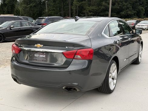 Used 2019 Chevrolet Impala Premier FWD image 9