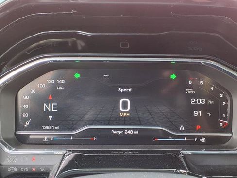 Used 2025 GMC Sierra 1500 SLT image 10