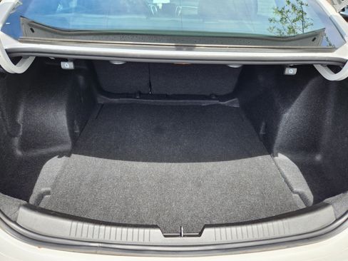 Used 2019 Chevrolet Malibu Premier w/ Sun and Wheel Package FWD image 17