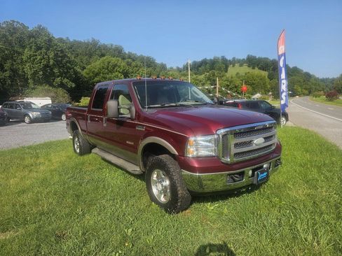 Used 2005 Ford F250 Lariat AWD/4WD image 3