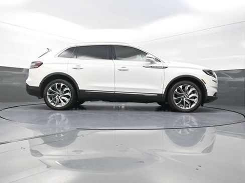 Used 2022 Lincoln Nautilus Reserve w/ Equipment Group 201A AWD/4WD image 38