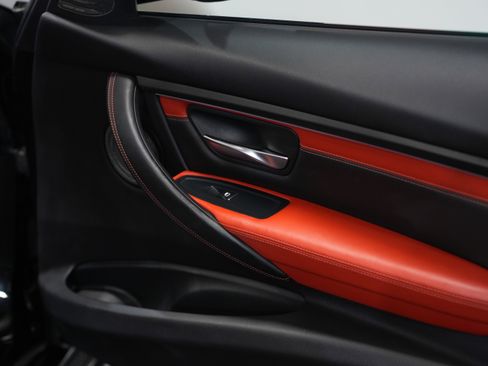 Used 2018 BMW M3 Coupe w/ Competition Package image 26