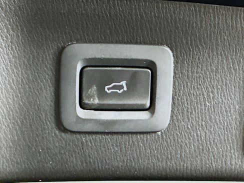 Used 2025 MAZDA CX-5 AWD 2.5 S w/ Preferred Package image 32