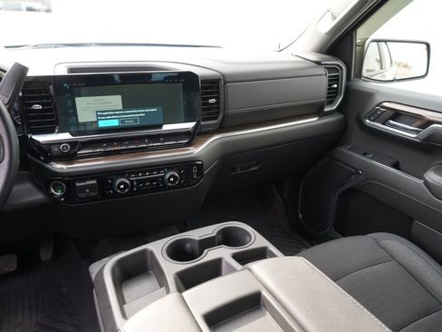 Used 2024 Chevrolet Silverado 1500 RST AWD/4WD image 21