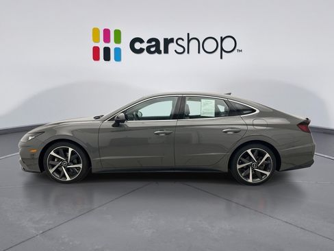 Used 2021 Hyundai Sonata SEL Plus w/ Tech Package FWD image 2
