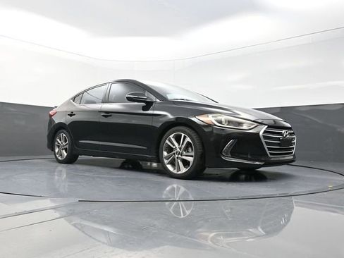 Used 2018 Hyundai Elantra Limited image 19
