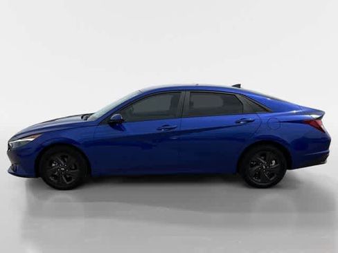 Certified 2023 Hyundai Elantra SEL image 2