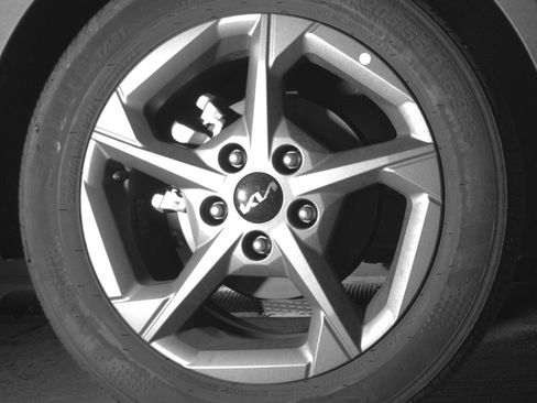 Used 2025 Kia K4 FWD image 15