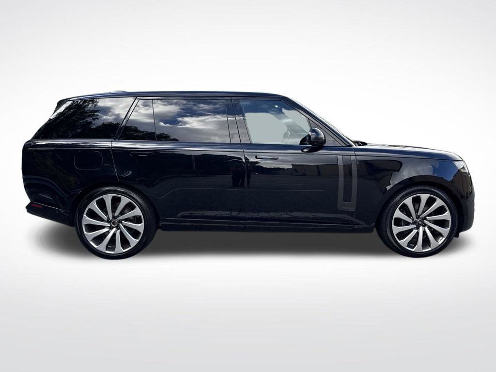 Used 2024 Land Rover Range Rover Long Wheelbase Autobiography AWD/4WD image 4