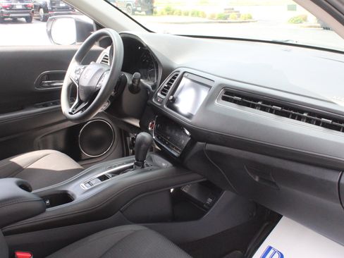 Used 2022 Honda HR-V EX image 30