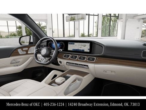 New 2026 Mercedes-Benz GLS 580 4MATIC image 6