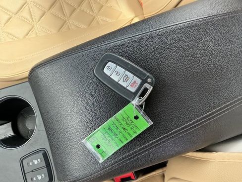 Used 2015 Hyundai Sonata Limited w/ Option Group 02 FWD image 30