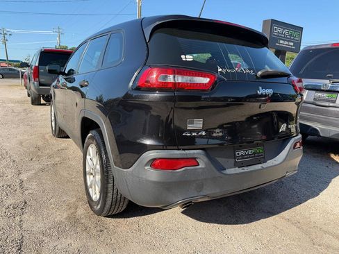 Used 2015 Jeep Cherokee Sport AWD/4WD image 3