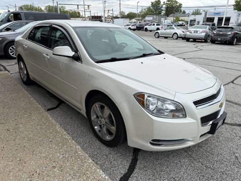 Used 2011 Chevrolet Malibu LT FWD image 4